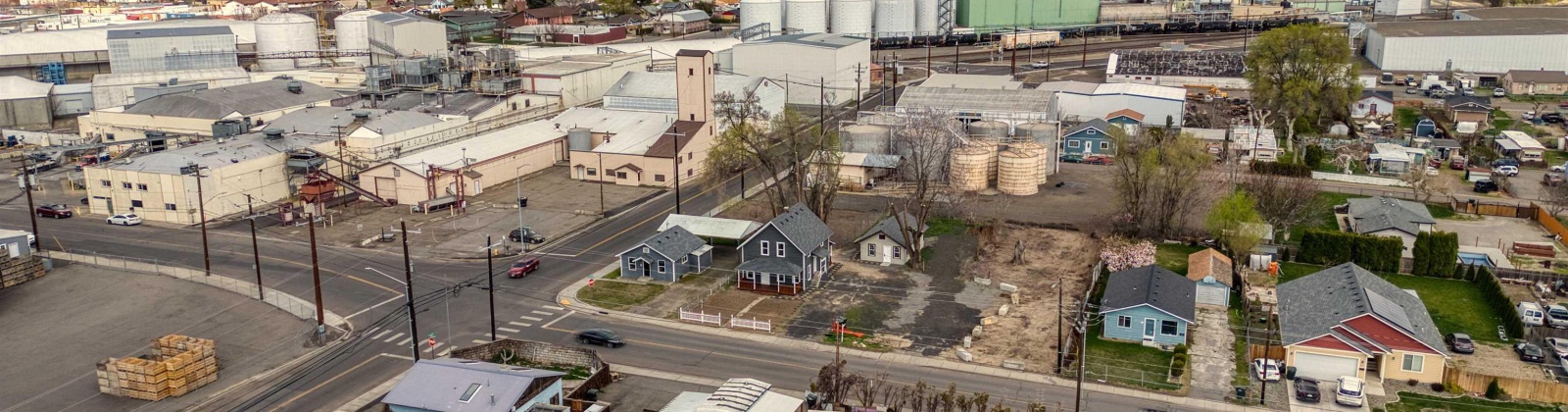 Grandridge Ave, Grandview, Washington 98930, 4 Bedrooms Bedrooms, 0 ,2 BathroomsBathrooms,Houses,For Sale,Grandridge Ave,0,283148