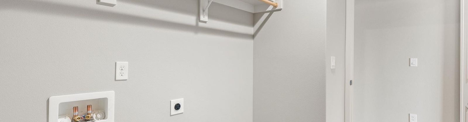 Grapevine Ct, West Richland, Washington 99353, 4 Bedrooms Bedrooms, 0 ,3 BathroomsBathrooms,Condos/townhomes,For Sale,Grapevine Ct,0,289831