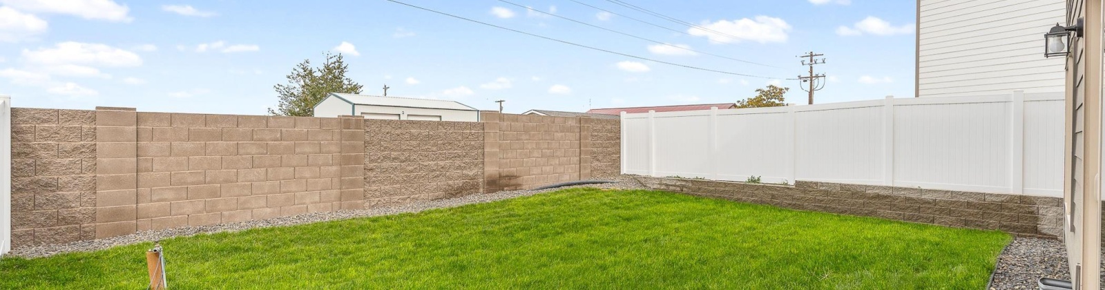 Grapevine Ct, West Richland, Washington 99353, 4 Bedrooms Bedrooms, 0 ,3 BathroomsBathrooms,Condos/townhomes,For Sale,Grapevine Ct,0,289831