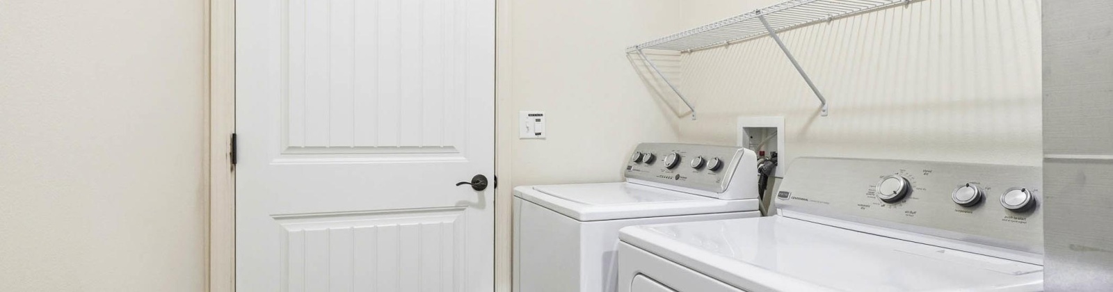 Irving Place, Kennewick, Washington 99336, 3 Bedrooms Bedrooms, 0 ,2 BathroomsBathrooms,Houses,For Sale,Irving Place,0,289829