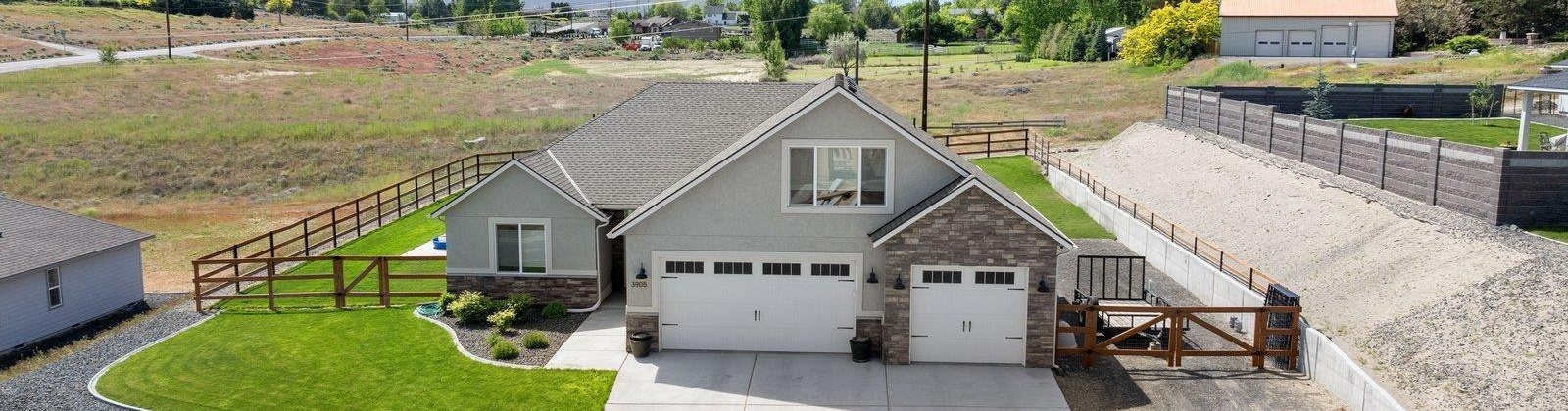 Orchard St, West Richland, Washington 99353, 3 Bedrooms Bedrooms, 0 ,3 BathroomsBathrooms,Houses,For Sale,Orchard St,0,289861
