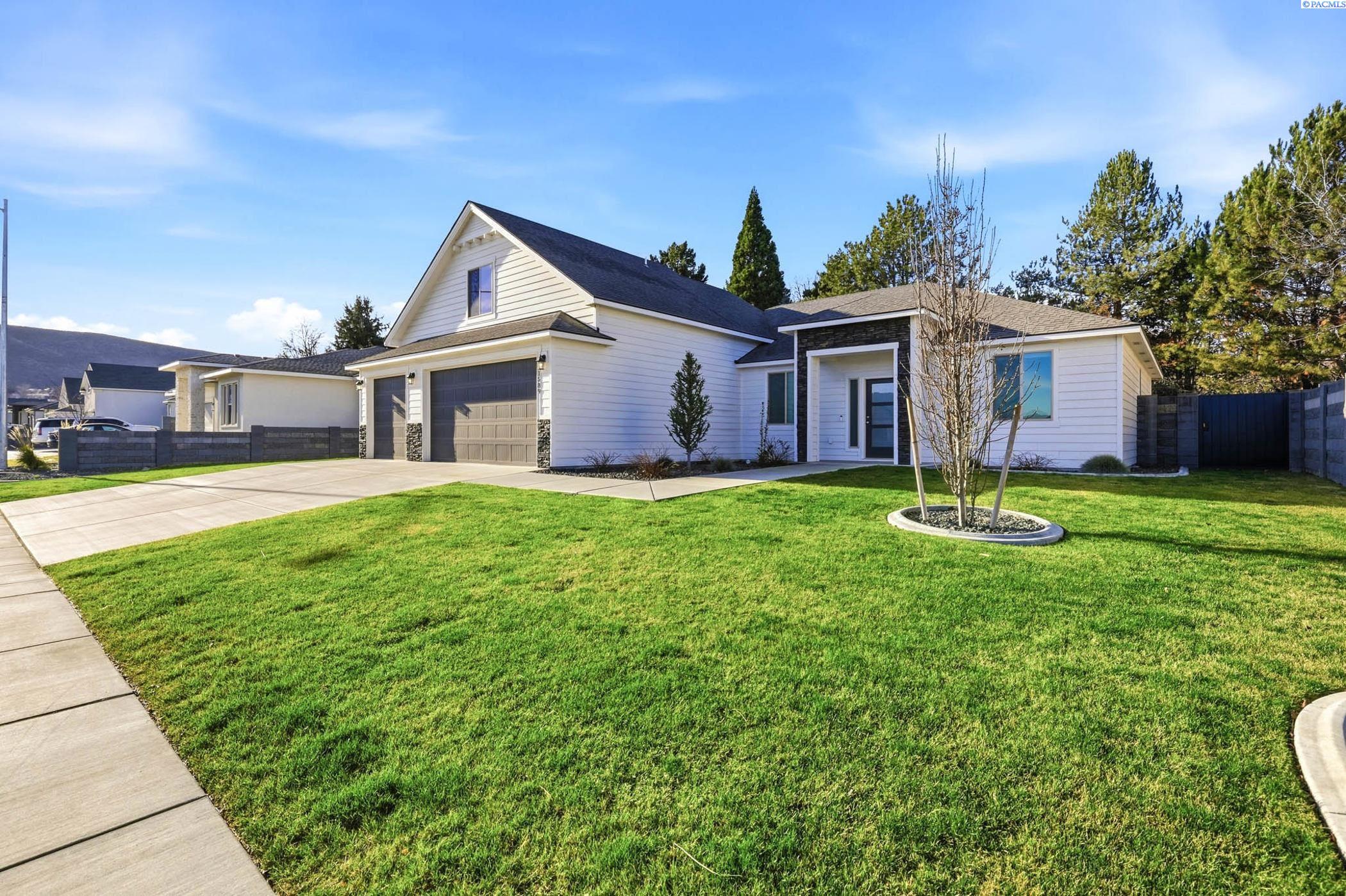 Livorno Ave, Richland, Washington 99352, 4 Bedrooms Bedrooms, 0 ,3 BathroomsBathrooms,Houses,For Sale,Livorno Ave,0,289843