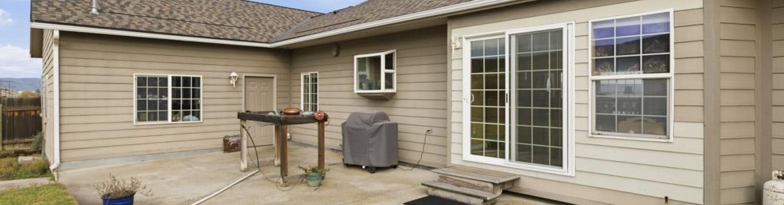 Pleasant View Dr, Clarkston, Washington 99403, 5 Bedrooms Bedrooms, 0 ,3 BathroomsBathrooms,Houses,For Sale,Pleasant View Dr,0,289852