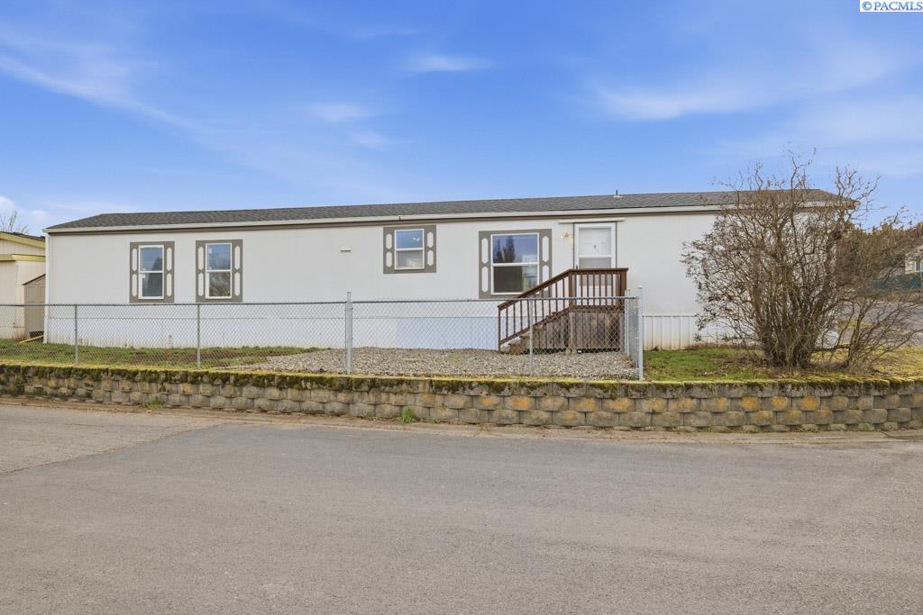 Golden Hills #43, Pullman, Washington 99163, 2 Bedrooms Bedrooms, 0 ,2 BathroomsBathrooms,Manufactured Homes,For Sale,Golden Hills #43,0,289848