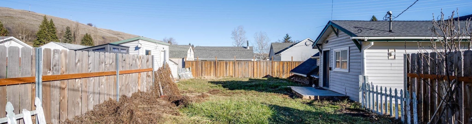 Cedar St, Colfax, Washington 99111-9713, 2 Bedrooms Bedrooms, 0 ,1 BathroomBathrooms,Houses,For Sale,Cedar St,0,289847