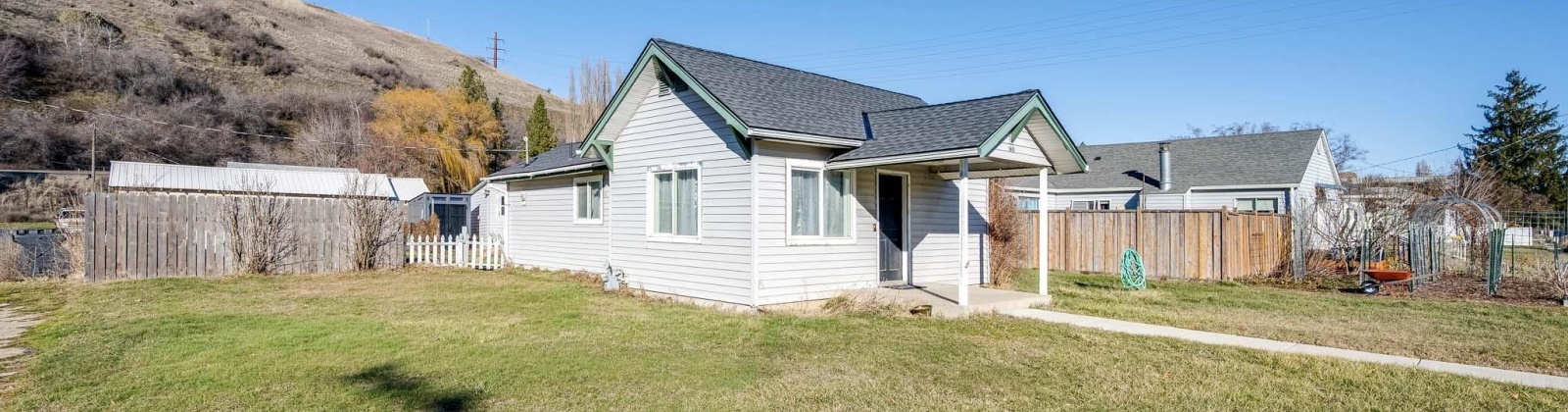 Cedar St, Colfax, Washington 99111-9713, 2 Bedrooms Bedrooms, 0 ,1 BathroomBathrooms,Houses,For Sale,Cedar St,0,289847