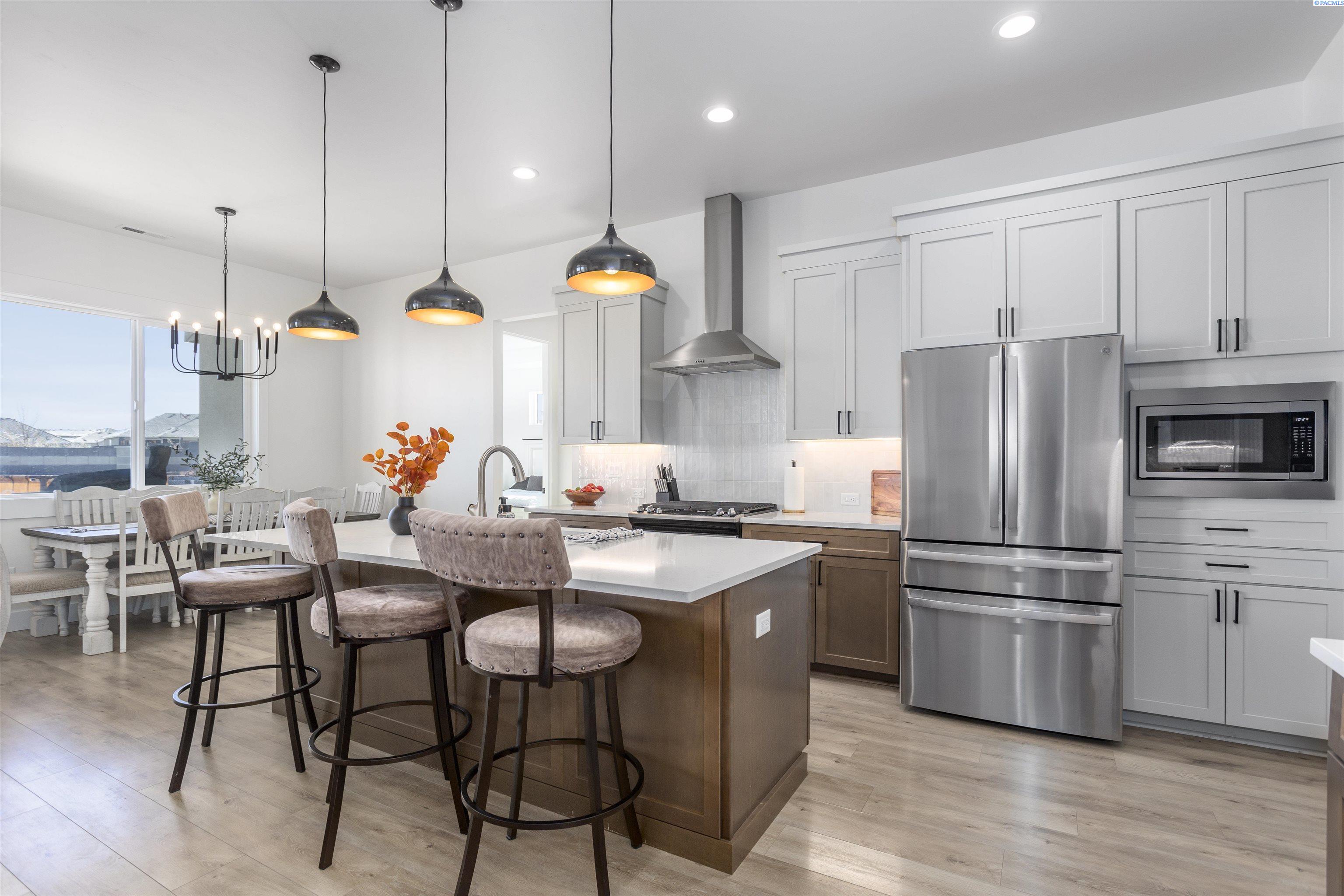 Nelson St, Kennewick, Washington 99338, 4 Bedrooms Bedrooms, 0 ,3 BathroomsBathrooms,Houses,For Sale,Nelson St,0,289877