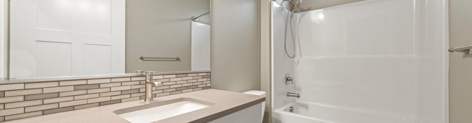 Carefree Loop, West Richland, Washington 99353, 3 Bedrooms Bedrooms, 0 ,2 BathroomsBathrooms,Houses,For Sale,Carefree Loop,0,289886