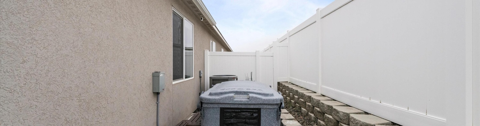 Carefree Loop, West Richland, Washington 99353, 3 Bedrooms Bedrooms, 0 ,2 BathroomsBathrooms,Houses,For Sale,Carefree Loop,0,289886