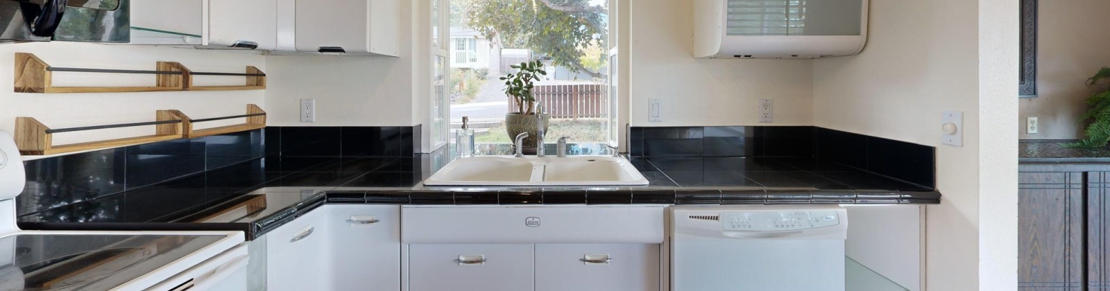 Summer St., Pullman, Washington 99163, 3 Bedrooms Bedrooms, 0 ,3 BathroomsBathrooms,Houses,For Sale,Summer St.,0,288404