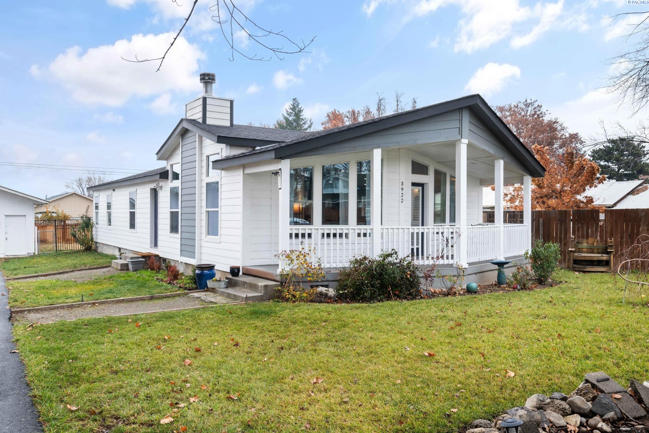 12th Ave, Kennewick, Washington 99338, 3 Bedrooms Bedrooms, 0 ,2 BathroomsBathrooms,Manufactured Homes,For Sale,12th Ave,0,289919