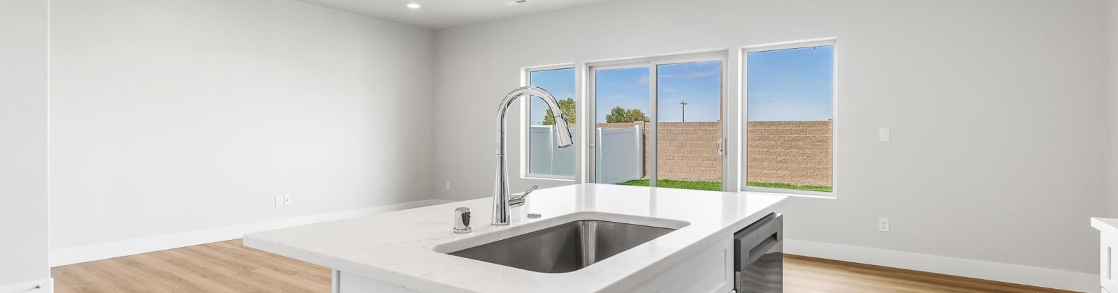 Grapevine Ct, West Richland, Washington 99353, 3 Bedrooms Bedrooms, 0 ,3 BathroomsBathrooms,Condos/townhomes,For Sale,Grapevine Ct,0,289936