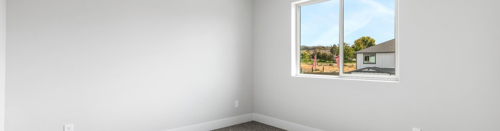 Grapevine Ct, West Richland, Washington 99353, 3 Bedrooms Bedrooms, 0 ,3 BathroomsBathrooms,Condos/townhomes,For Sale,Grapevine Ct,0,289936