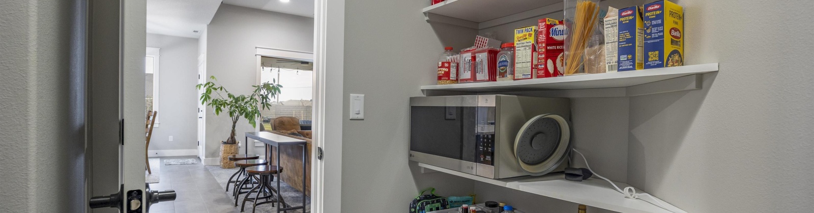 Clark Fork Road, Pasco, Washington 99301, 4 Bedrooms Bedrooms, 0 ,3 BathroomsBathrooms,Houses,For Sale,Clark Fork Road,0,289934