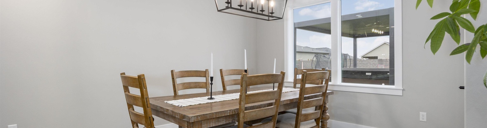 Clark Fork Road, Pasco, Washington 99301, 4 Bedrooms Bedrooms, 0 ,3 BathroomsBathrooms,Houses,For Sale,Clark Fork Road,0,289934