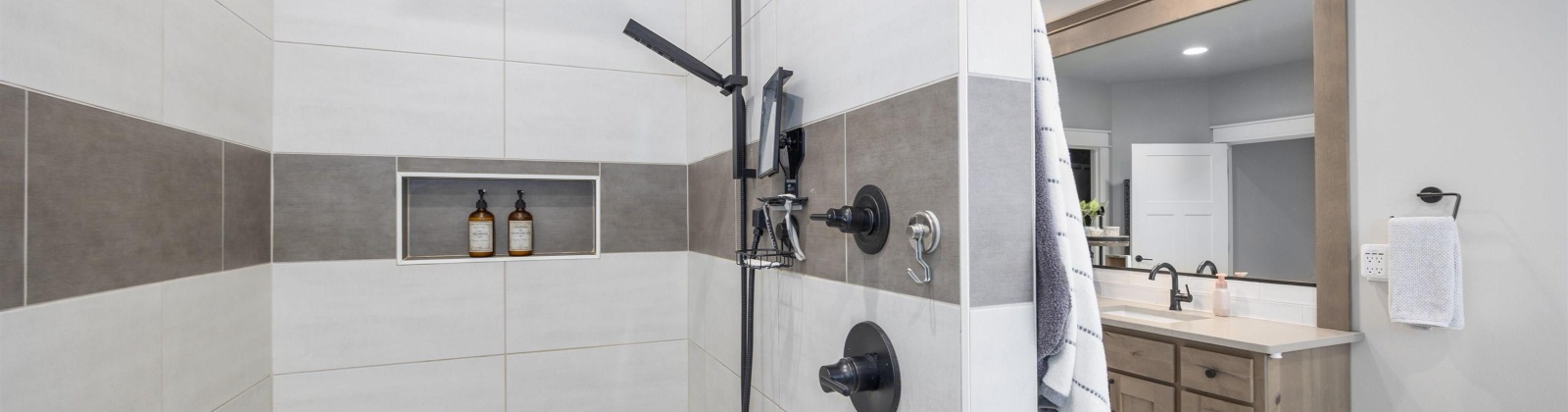 Clark Fork Road, Pasco, Washington 99301, 4 Bedrooms Bedrooms, 0 ,3 BathroomsBathrooms,Houses,For Sale,Clark Fork Road,0,289934