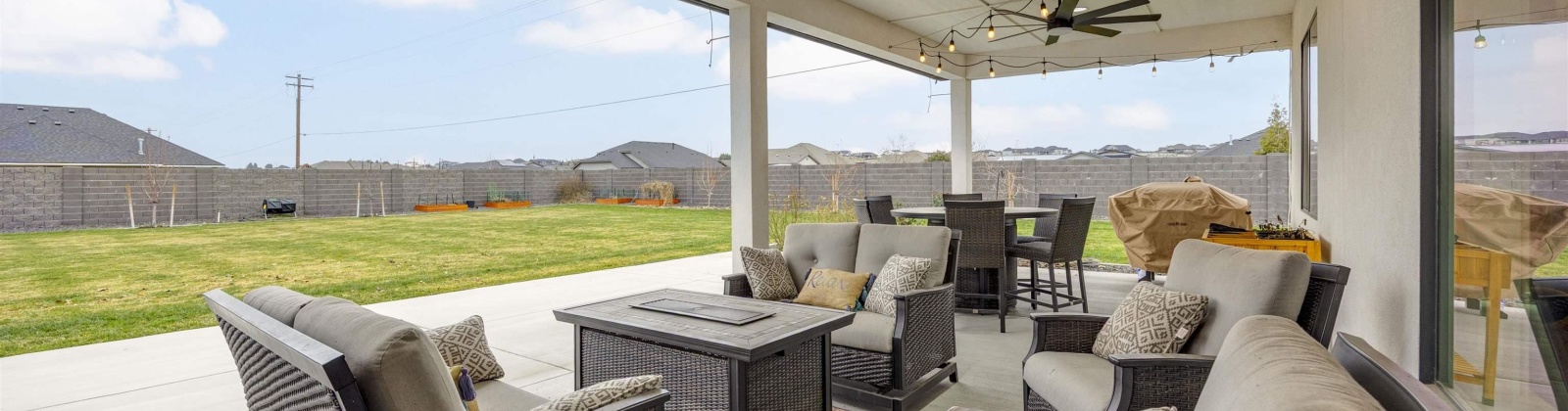 Clark Fork Road, Pasco, Washington 99301, 4 Bedrooms Bedrooms, 0 ,3 BathroomsBathrooms,Houses,For Sale,Clark Fork Road,0,289934