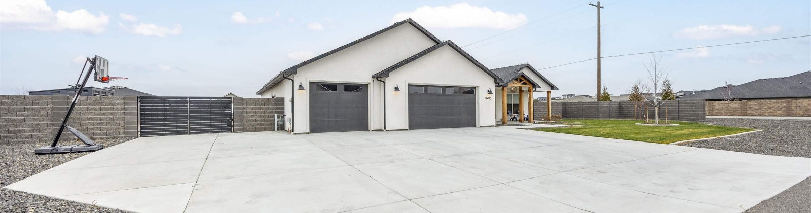 Clark Fork Road, Pasco, Washington 99301, 4 Bedrooms Bedrooms, 0 ,3 BathroomsBathrooms,Houses,For Sale,Clark Fork Road,0,289934