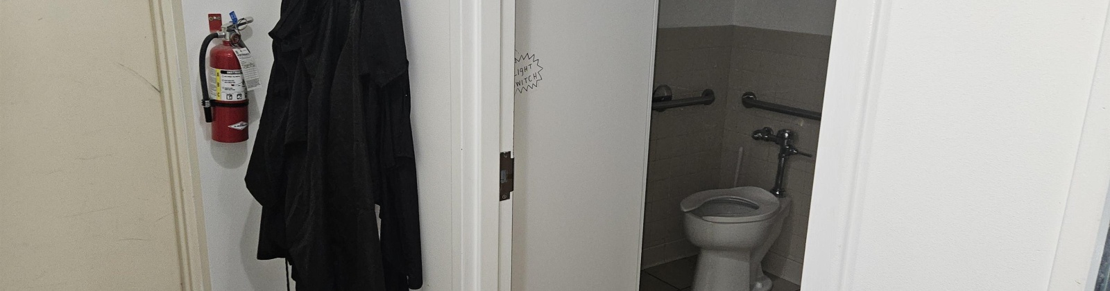 Broadway Avenue, Moses Lake, Washington 98837, 0 , 0 ,51 BathroomsBathrooms,Commercial,For Sale,Broadway Avenue,0,289937