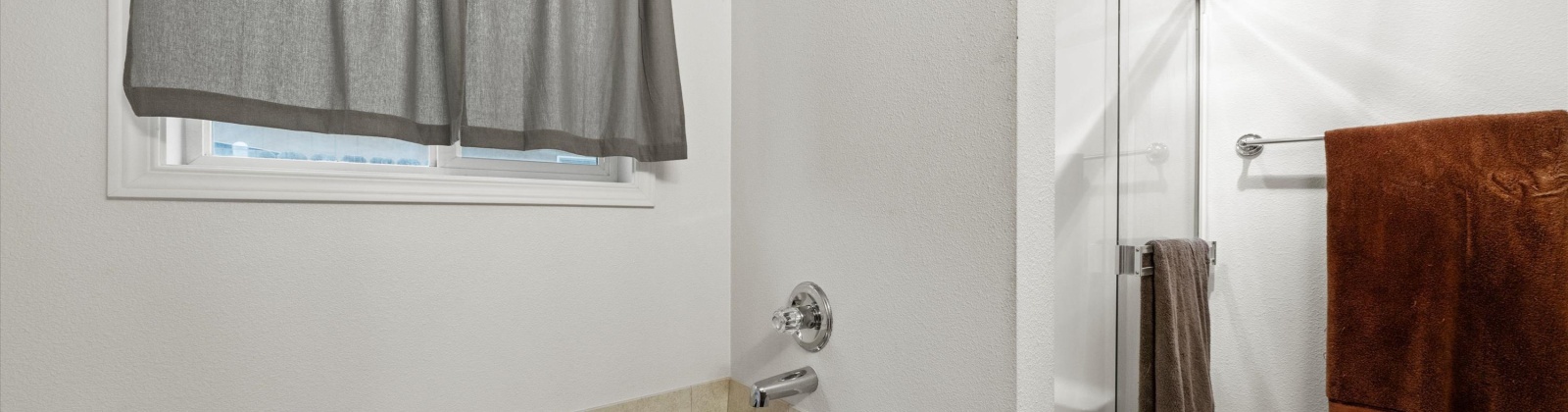 Des Moines Ln, Pasco, Washington 99301, 3 Bedrooms Bedrooms, 0 ,2 BathroomsBathrooms,Houses,For Sale,Des Moines Ln,0,289932