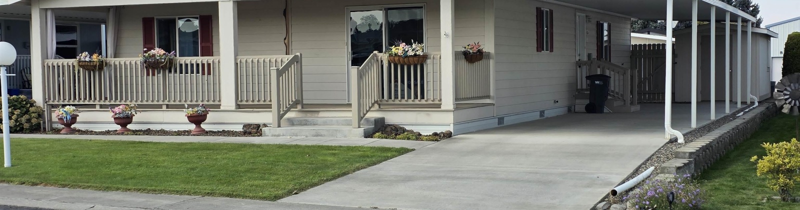 Columbia Center Blvd, Kennewick, Washington 99336, 3 Bedrooms Bedrooms, 0 ,2 BathroomsBathrooms,Manufactured Homes,For Sale,Columbia Center Blvd,0,289980