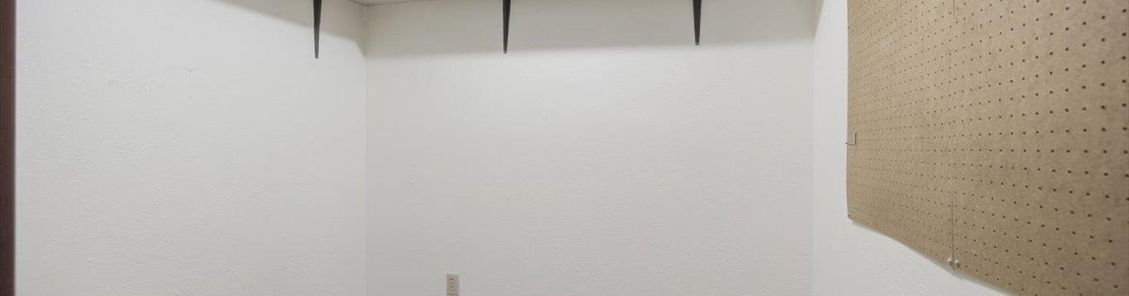 CHESTNUT AVE, Richland, Washington 99352, 4 Bedrooms Bedrooms, 0 ,2 BathroomsBathrooms,Houses,For Sale,CHESTNUT AVE,0,289586