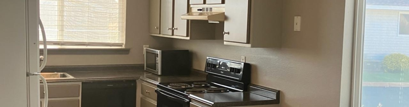 Kennewick Ave., #14, Kennewick, Washington 99336-0014, 3 Bedrooms Bedrooms, 0 ,2 BathroomsBathrooms,Condos/townhomes,For Rent,Kennewick Ave., #14,0,289990