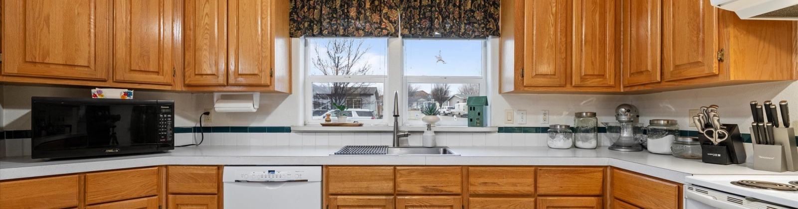 Wyoming, Kennewick, Washington 99336, 3 Bedrooms Bedrooms, 0 ,2 BathroomsBathrooms,Manufactured Homes,For Sale,Wyoming,0,289987