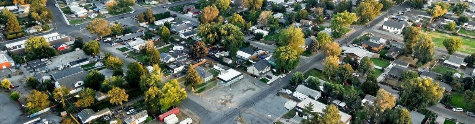 1st Ave, Kennewick, Washington 99336-5057, 2 Bedrooms Bedrooms, 0 ,1 BathroomBathrooms,Houses,For Sale,1st Ave,0,289991