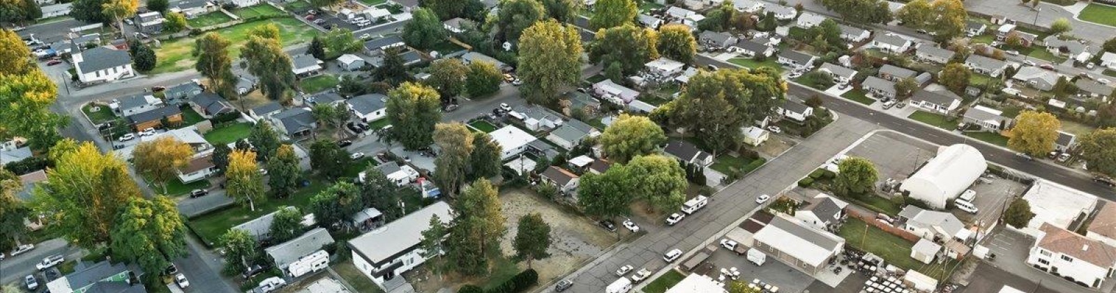 1st Ave, Kennewick, Washington 99336-5057, 2 Bedrooms Bedrooms, 0 ,1 BathroomBathrooms,Houses,For Sale,1st Ave,0,289991