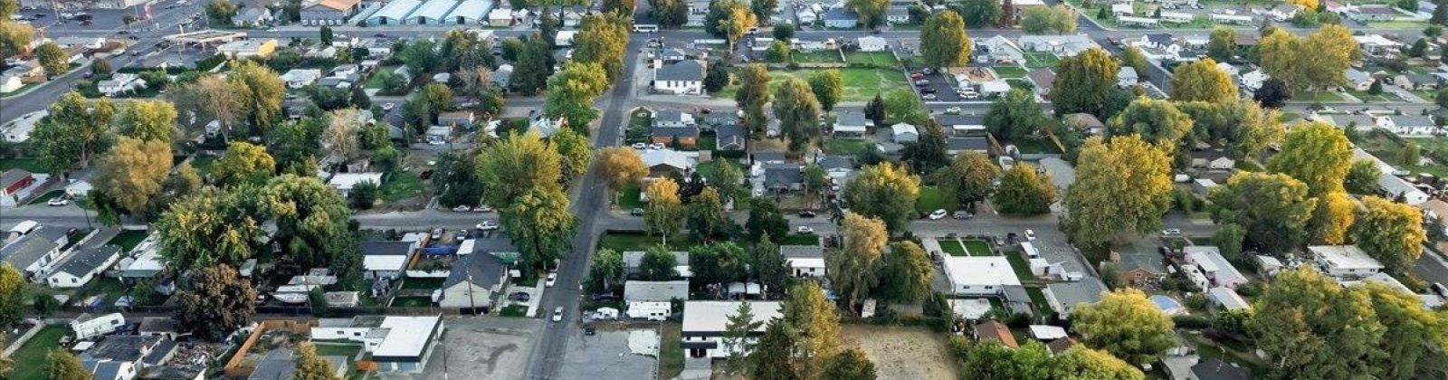 1st Ave, Kennewick, Washington 99336-5057, 2 Bedrooms Bedrooms, 0 ,1 BathroomBathrooms,Houses,For Sale,1st Ave,0,289991
