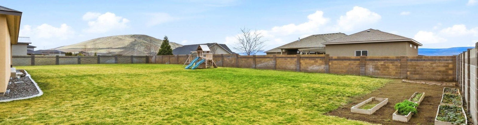 Coulee Vista Dr., Kennewick, Washington 99338, 3 Bedrooms Bedrooms, 0 ,3 BathroomsBathrooms,Houses,For Sale,Coulee Vista Dr.,0,289997