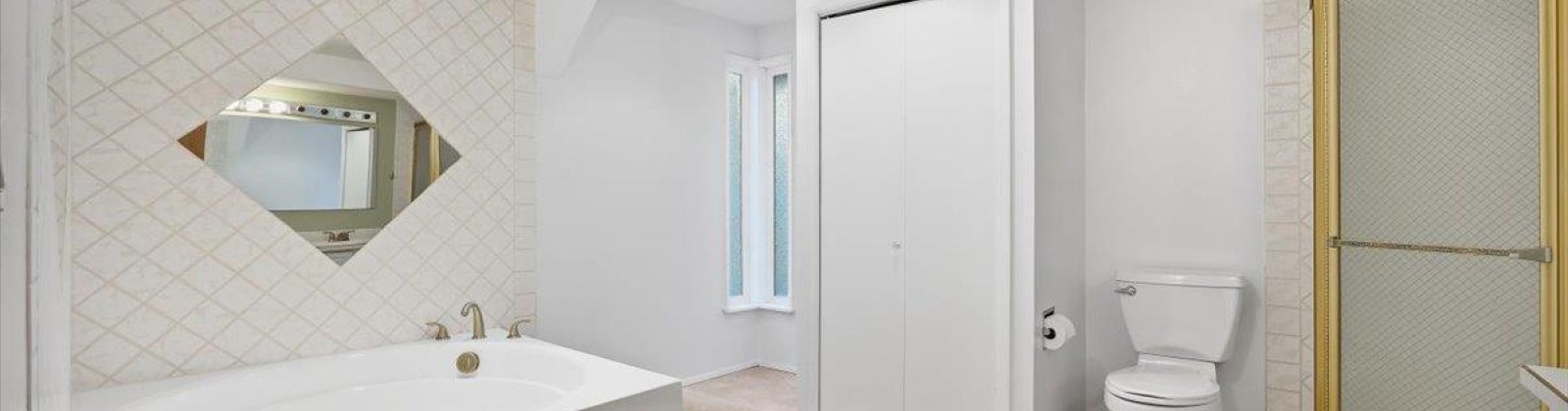 Orchard Way, Richland, Washington 99352, 6 Bedrooms Bedrooms, 0 ,3 BathroomsBathrooms,Houses,For Sale,Orchard Way,0,290006