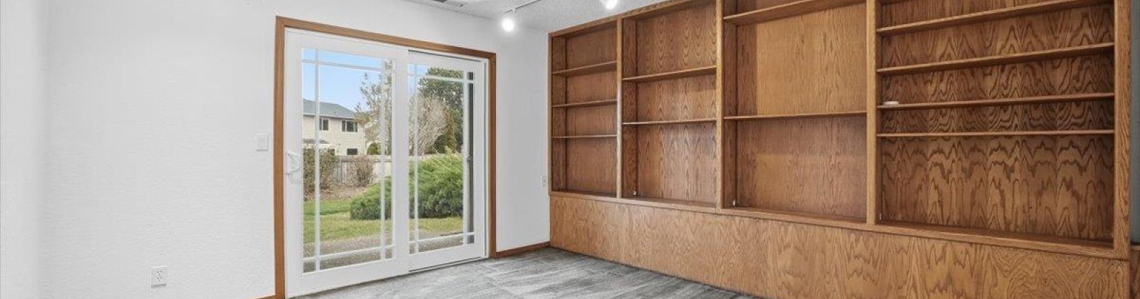 Orchard Way, Richland, Washington 99352, 6 Bedrooms Bedrooms, 0 ,3 BathroomsBathrooms,Houses,For Sale,Orchard Way,0,290006