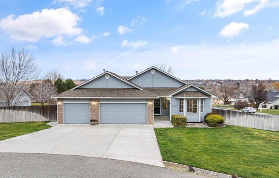 Balsam Ct, West Richland, Washington 99353, 4 Bedrooms Bedrooms, 0 ,3 BathroomsBathrooms,Houses,For Sale,Balsam Ct,0,290011