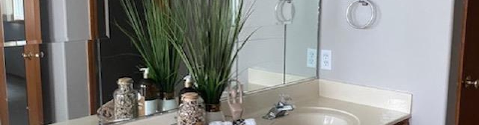 Maidstone St., Richland, Washington 99354-2192, 3 Bedrooms Bedrooms, 0 ,4 BathroomsBathrooms,Houses,For Sale,Maidstone St.,0,290013