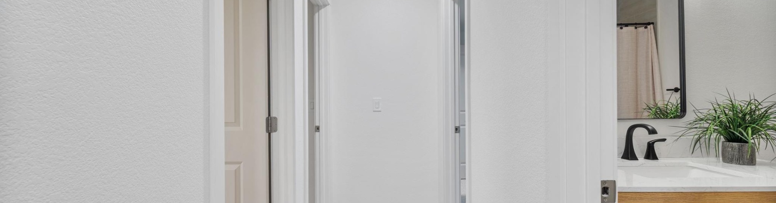 Holly Way, West Richland, Washington 99353, 3 Bedrooms Bedrooms, 0 ,2 BathroomsBathrooms,Houses,For Sale,Holly Way,0,290016