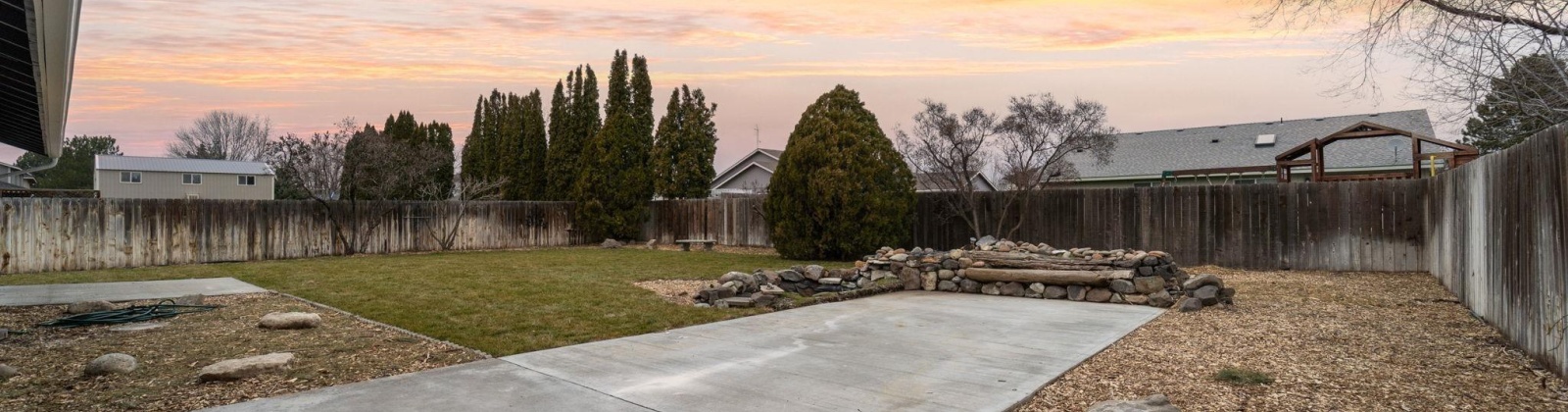 Holly Way, West Richland, Washington 99353, 3 Bedrooms Bedrooms, 0 ,2 BathroomsBathrooms,Houses,For Sale,Holly Way,0,290016