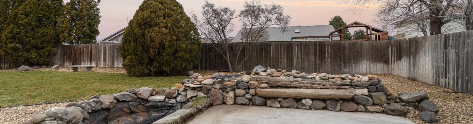 Holly Way, West Richland, Washington 99353, 3 Bedrooms Bedrooms, 0 ,2 BathroomsBathrooms,Houses,For Sale,Holly Way,0,290016