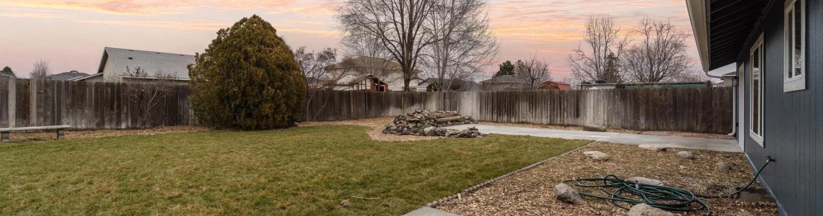 Holly Way, West Richland, Washington 99353, 3 Bedrooms Bedrooms, 0 ,2 BathroomsBathrooms,Houses,For Sale,Holly Way,0,290016