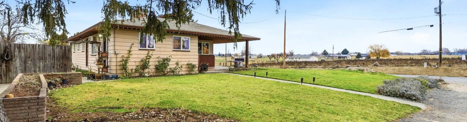 Van Belle Road, Sunnyside, Washington 98944, 5 Bedrooms Bedrooms, 0 ,2 BathroomsBathrooms,Houses,For Sale,Van Belle Road,0,290017