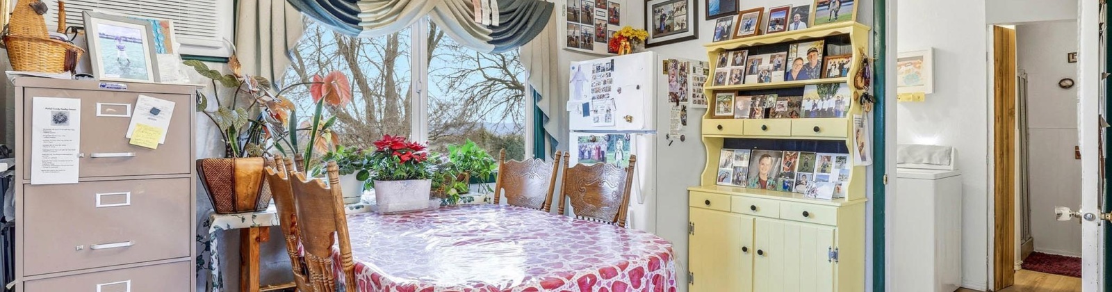 Van Belle Road, Sunnyside, Washington 98944, 5 Bedrooms Bedrooms, 0 ,2 BathroomsBathrooms,Houses,For Sale,Van Belle Road,0,290017