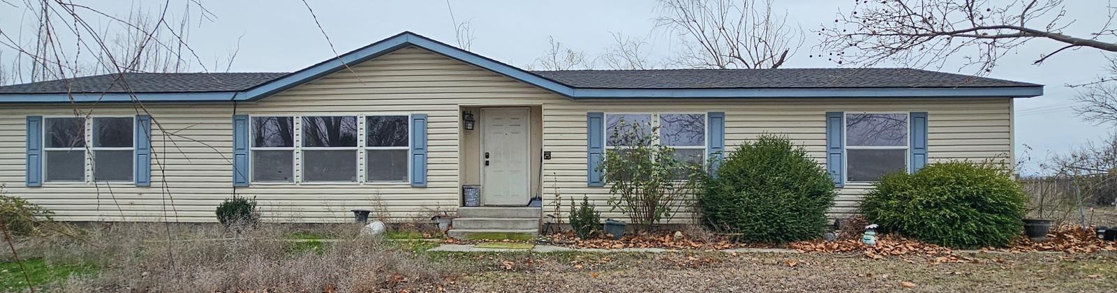 Hendricks Road, Connell, Washington 99326, 4 Bedrooms Bedrooms, 0 ,2 BathroomsBathrooms,Manufactured Homes,For Sale,Hendricks Road,0,290033