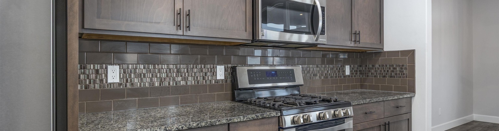 44th Place, Kennewick, Washington 99337, 3 Bedrooms Bedrooms, 0 ,2 BathroomsBathrooms,Houses,For Sale,44th Place,0,290030