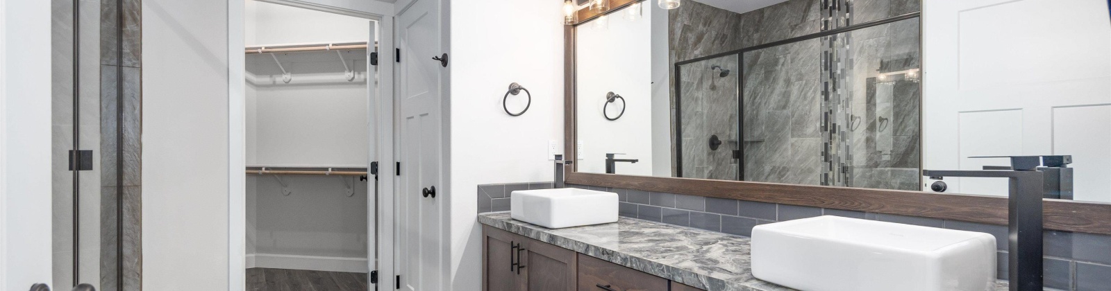 44th Place, Kennewick, Washington 99337, 3 Bedrooms Bedrooms, 0 ,2 BathroomsBathrooms,Houses,For Sale,44th Place,0,290030