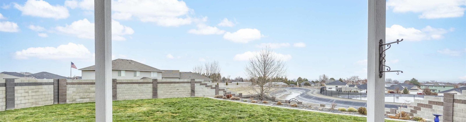 44th Place, Kennewick, Washington 99337, 3 Bedrooms Bedrooms, 0 ,2 BathroomsBathrooms,Houses,For Sale,44th Place,0,290030