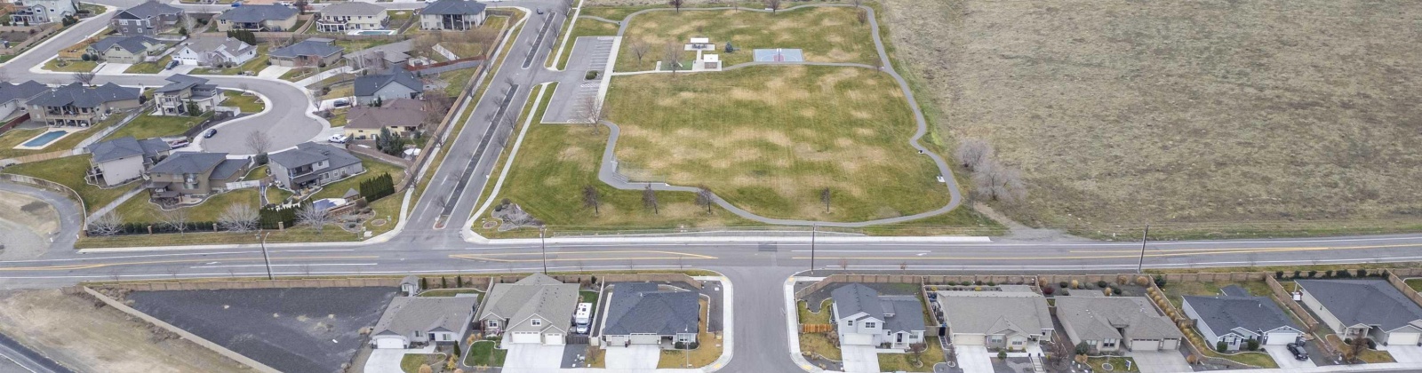 44th Place, Kennewick, Washington 99337, 3 Bedrooms Bedrooms, 0 ,2 BathroomsBathrooms,Houses,For Sale,44th Place,0,290030