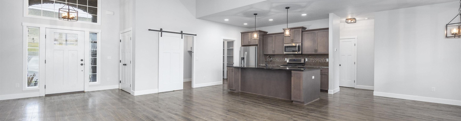 44th Place, Kennewick, Washington 99337, 3 Bedrooms Bedrooms, 0 ,2 BathroomsBathrooms,Houses,For Sale,44th Place,0,290030