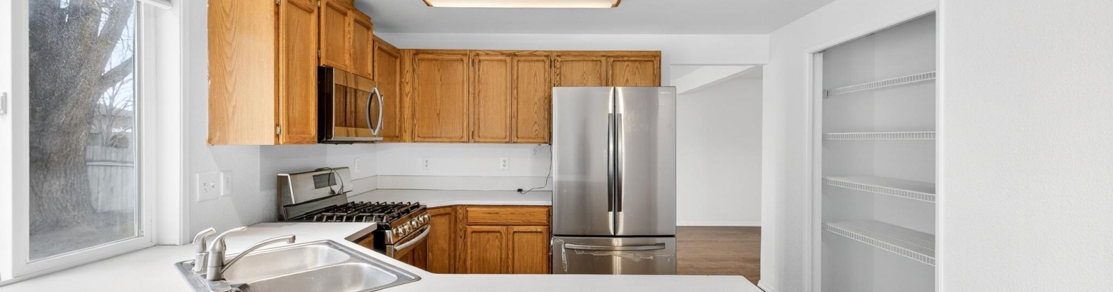 Fenway Drive, Pasco, Washington 99301, 4 Bedrooms Bedrooms, 0 ,3 BathroomsBathrooms,Houses,For Sale,Fenway Drive,0,290029