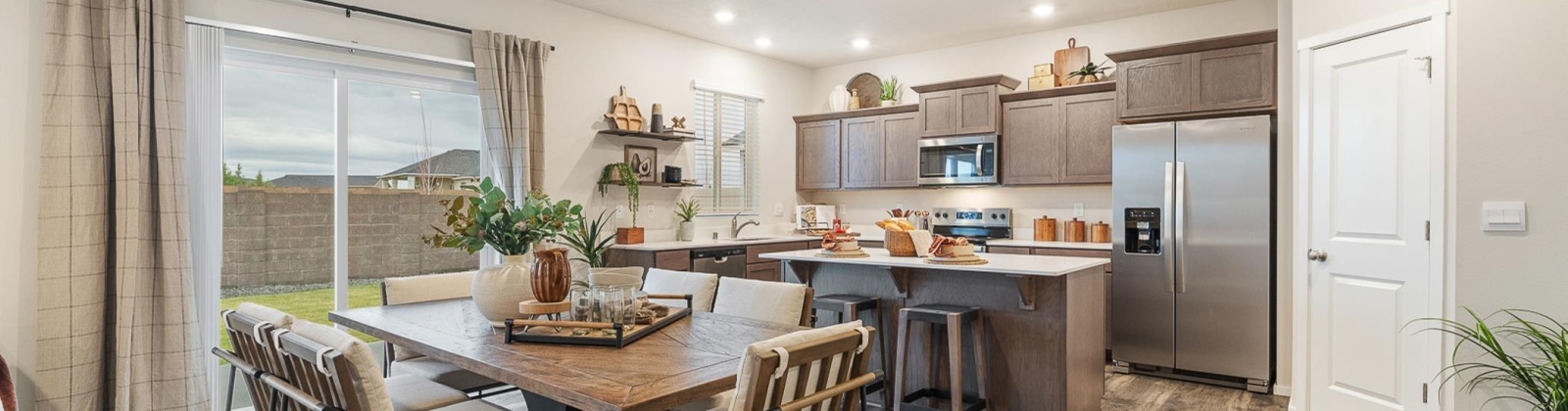 Buckingham Dr, Pasco, Washington 99301, 5 Bedrooms Bedrooms, 0 ,3 BathroomsBathrooms,Houses,For Sale,Buckingham Dr,0,290025